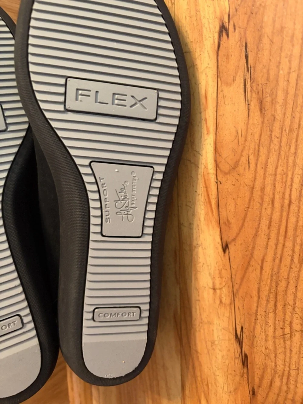 Life Stride MILEAGE Comfort Flex mini wedge 8-1/2 lightweight black ballet flats